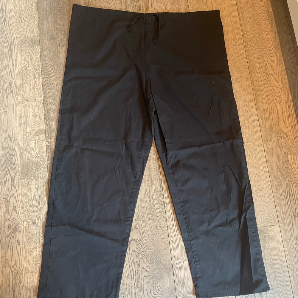 black unisex scrubs